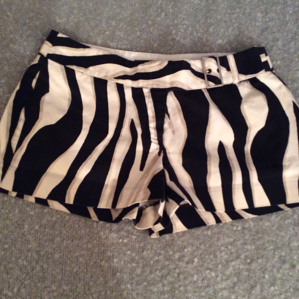 🎈2/$20 Express Belted Shorts